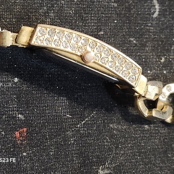 VINTAGE Geneva Platinum Goldtone ICED out Tank Watch!!!!!! main image 5